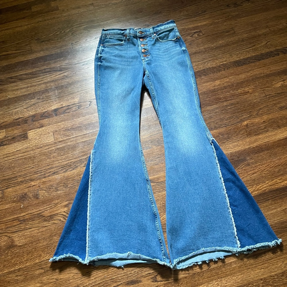 Wrangler High Waist Flares
